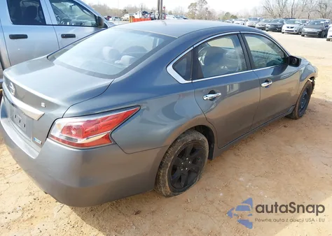 2014 Nissan Altima 2.5 S z USA, uszkodzony, nr VIN 1N4AL3AP6EN366375